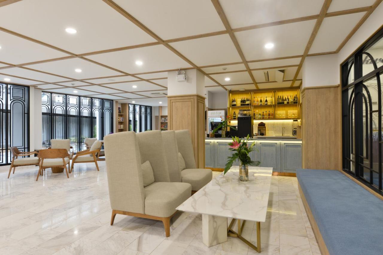 Hotel Astera Sathorn 4*