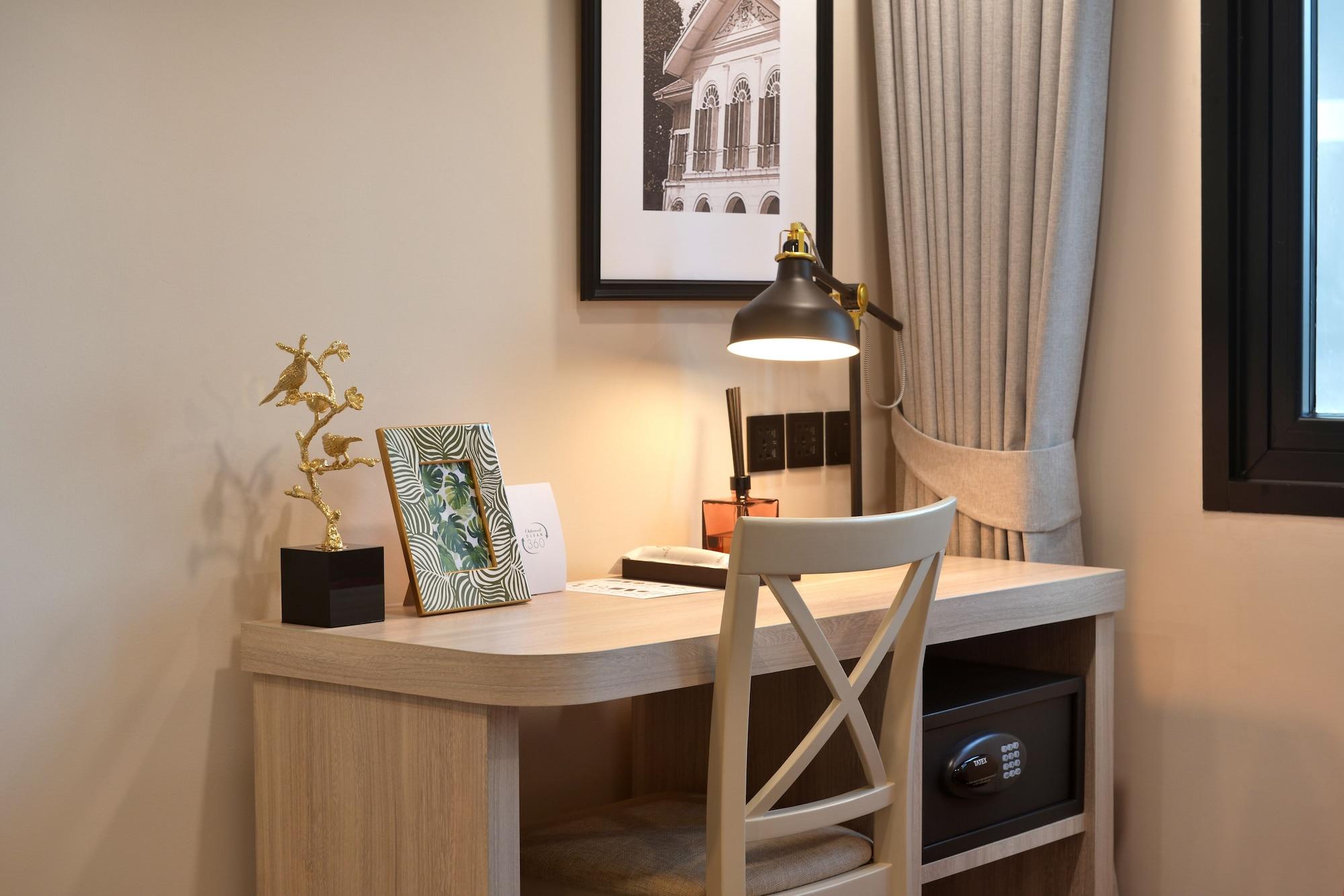 Hotel Astera Sathorn
